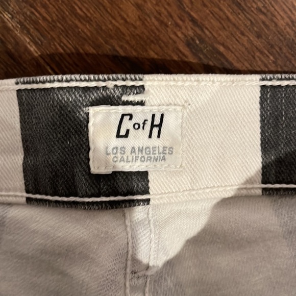 Citizens of Humanity Size 28 Jeans Shorts - Picture 3 of 3